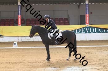 GUB-1076